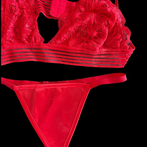 Sexy lingerie set bra and  pantie - Picture 3 of 3